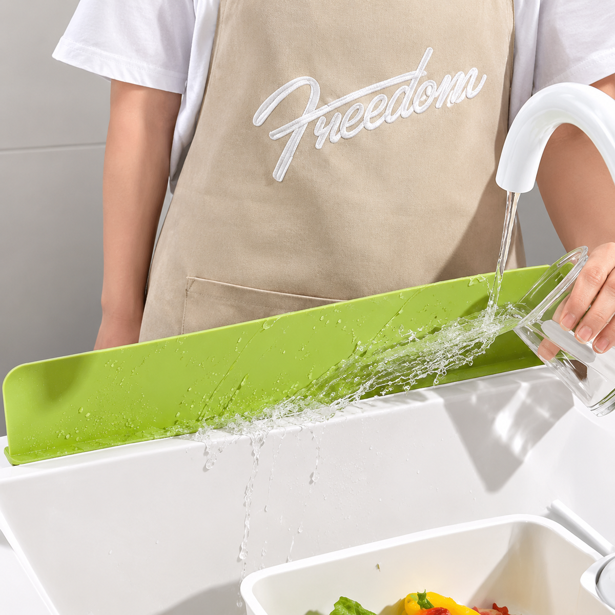 Silicone SinkGuard Splash Protector for Kitchen 💧 🚰